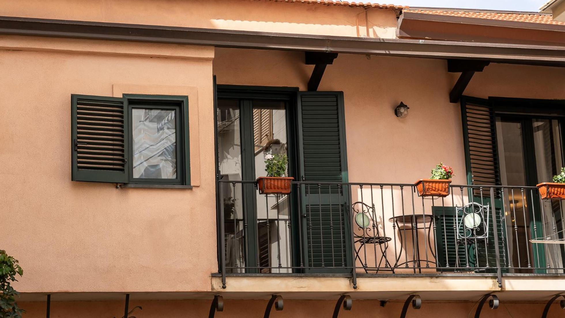 Grandma's House * Sorrento